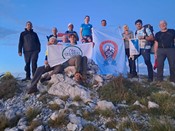 10 vrhova – 10 zastava ujedinjenih u visini